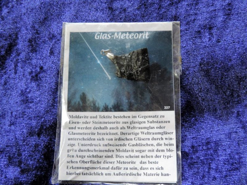 Edelsteinkette Meteorit